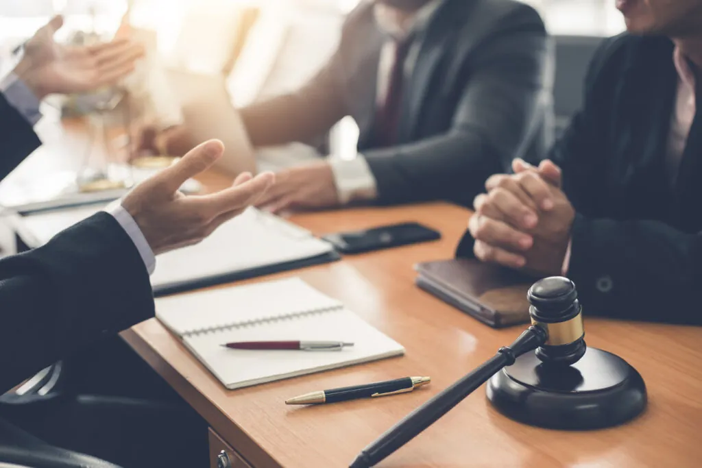 Settlement vs. Trial: Deciding the Best Path for Your Florida Birth Injury Case