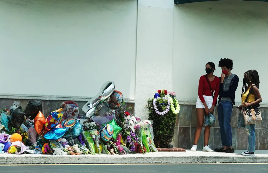 Memorial outside Publix in Royal Palm Beach